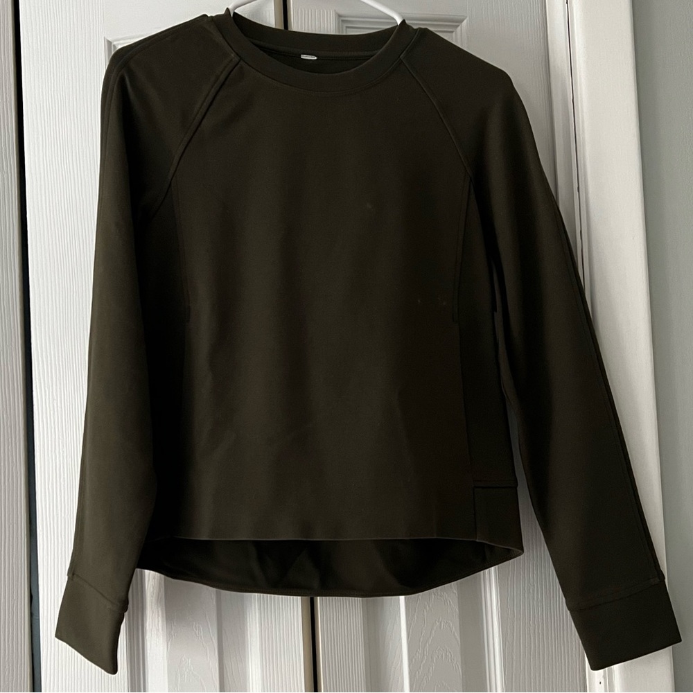 Army green Lululemon pullover